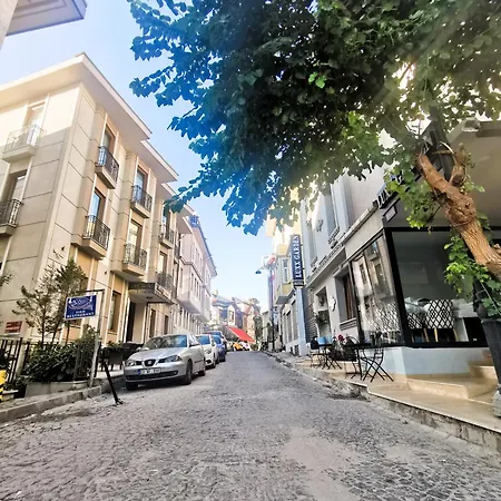 Luxx Garden 3* Istanbul