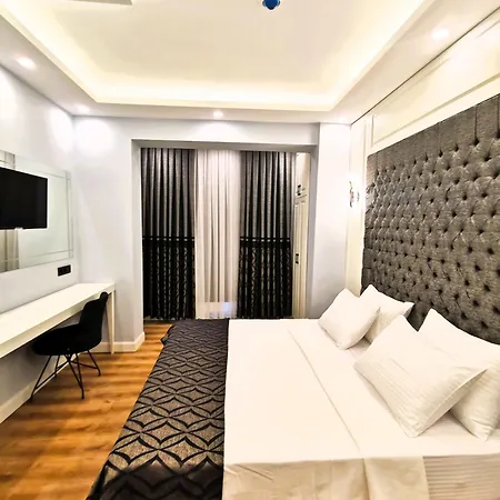 Hotel Luxx Garden 3*