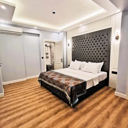 Luxx Garden Hotel 3*