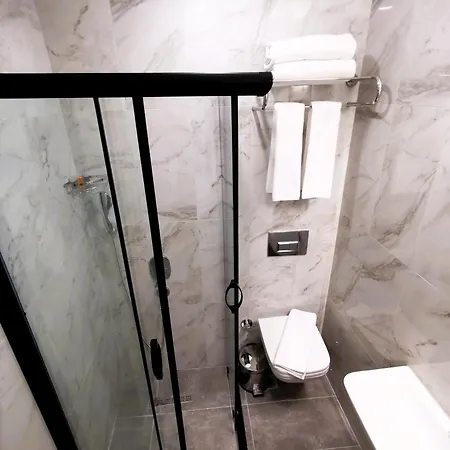 Luxx Garden Hotel