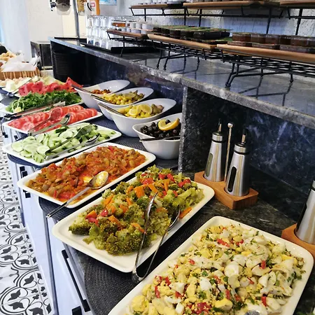 Luxx Garden Hotel