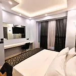 Luxx Garden Hotel