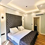 Luxx Garden Hotel