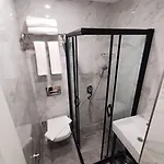 Hotel Luxx Garden 3*