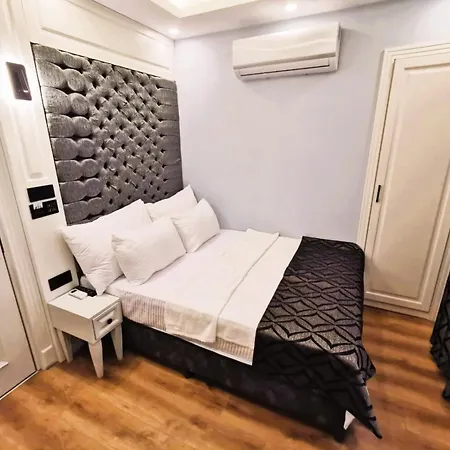 Luxx Garden Hotel 3*