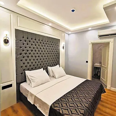 Hotel Luxx Garden 3*
