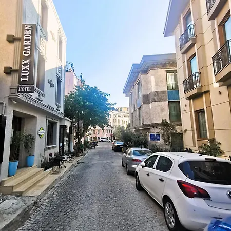 Luxx Garden 3* İstanbul