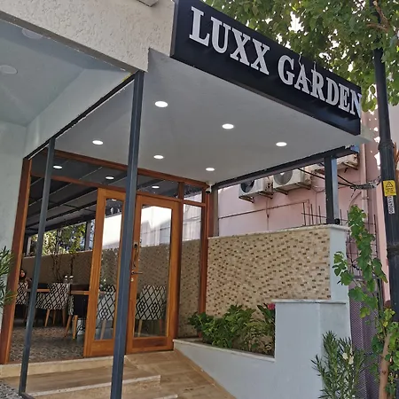 Luxx Garden 호텔